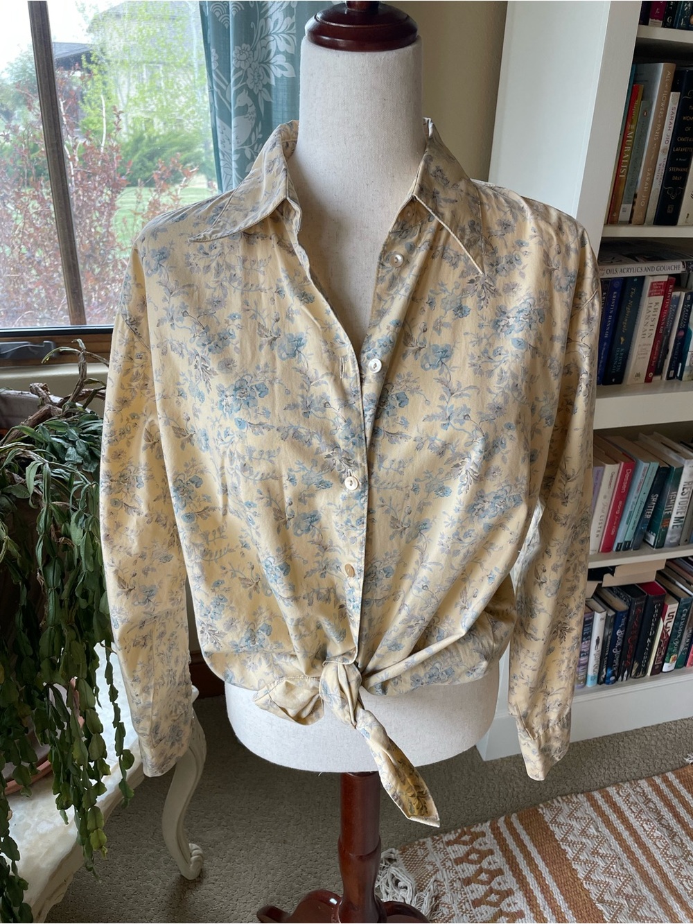 GAP vintage yellow blue floral cotton button down shirt